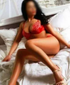 Интим досуг от элитного салона Валя